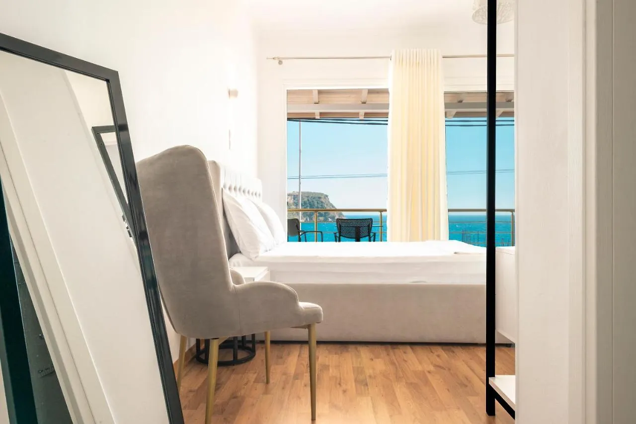 Ionio Rooms I Himare Albania